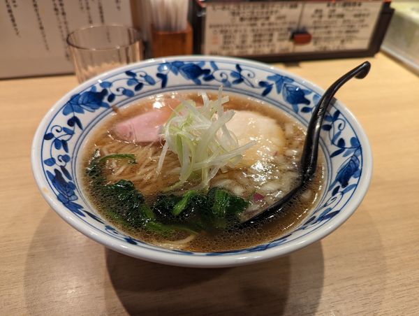「貝出汁醤油らぁ麺」@貝出汁らぁ麺 海美風 浅草店の写真