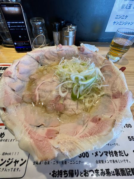 「鶏豚骨ラーメンのチャーシュー麺」@ラーメンの坊歩 八条店の写真