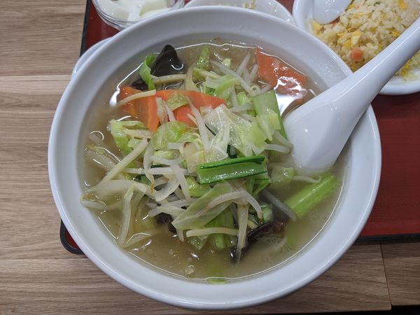 「タンメン＋半チャーハン：800円」@中華料理 福龍美食の写真