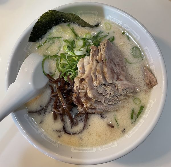 「チャーシューメン」@博多天神 新宿東口駅前店の写真