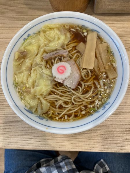 「ワンタンメン 700円、大盛り 50円」@らーめん 高尾の写真