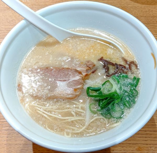 「豚骨ラーメン」@TOKYO豚骨BASE MADE by 博多一風堂 ペリエ千葉店の写真