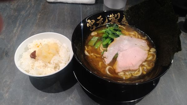 「ラーメン¥950+海苔3枚¥130+半ライス¥100-」@宮元製麺の写真