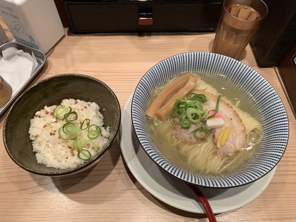 「鯛塩らぁ麺＋鯛めし」@鯛塩そば 灯花 ペリエ千葉店の写真
