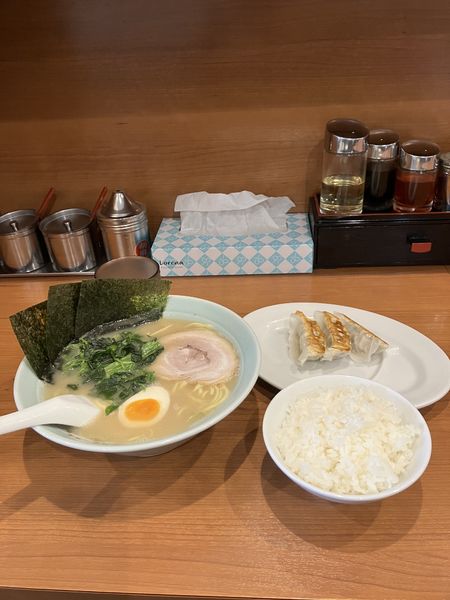 「ランチセット　醤油ラーメン　餃子3ヶ　半ライス」@横浜らーめん 六壱家の写真