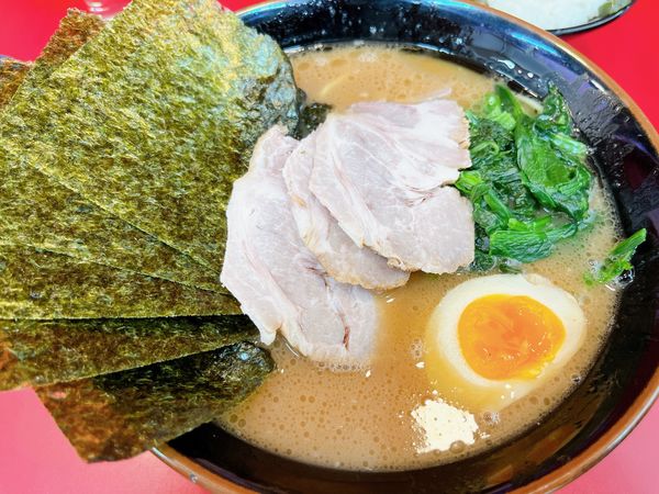 「特選ラーメン」@横浜ラーメン 山本家の写真
