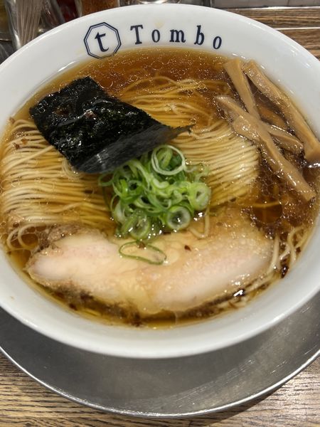 「醤油の旨味そば1100円」@Tomboの写真