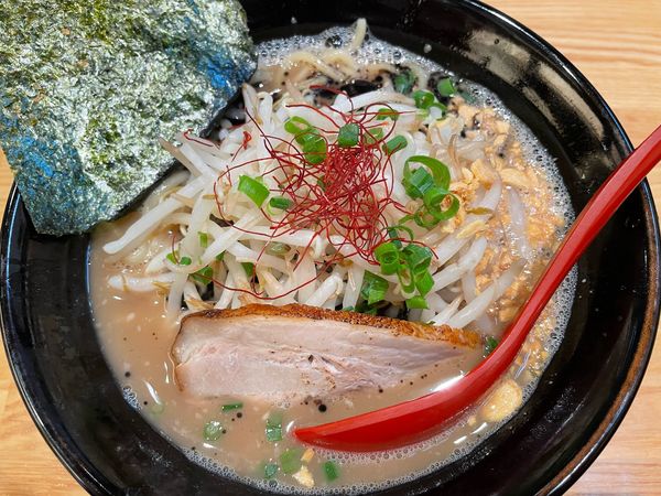 「黒ラーメン」@ラーメン大桜 相模原鹿沼台店の写真