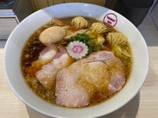 「特中華そば1,150円」@横浜中華そば 維新商店 みなとみらい店の写真