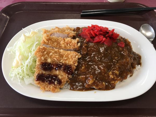 「カツカレー」@どん八食堂 東扇島店の写真
