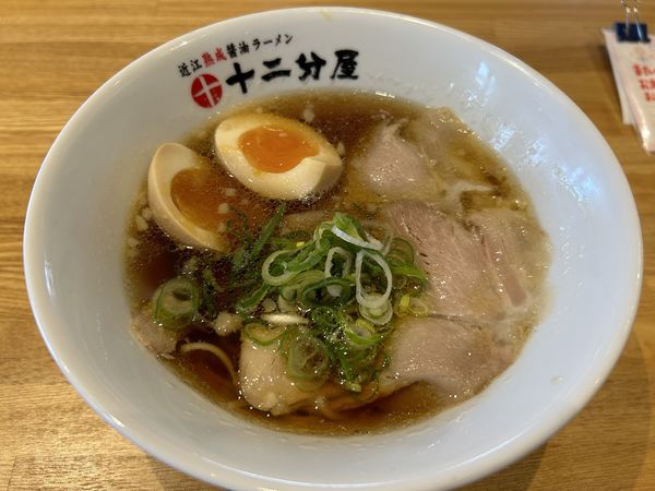 「味玉十二分屋そば950円→クーポン使用で840円」@近江熟成醤油ラーメン 十二分屋 新座馬場店の写真