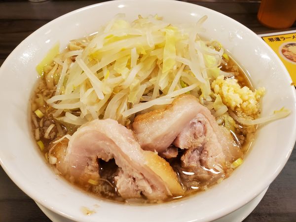 「外道ラーメン小・麺200g・ニンニク普通」@ラーメン 邪道と外道の写真