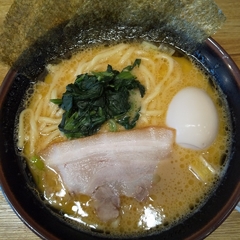 横浜家系ラーメン でら家 名古屋駅前店の画像