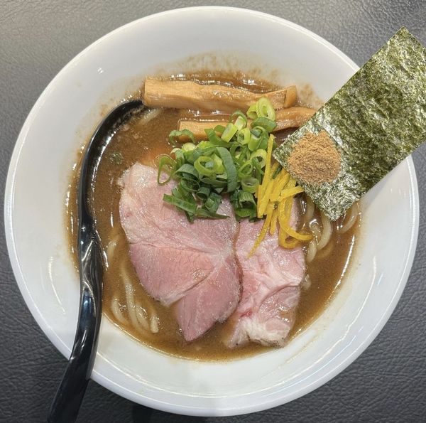 「豚骨魚介蕎麦」@百合の咲く場所の写真