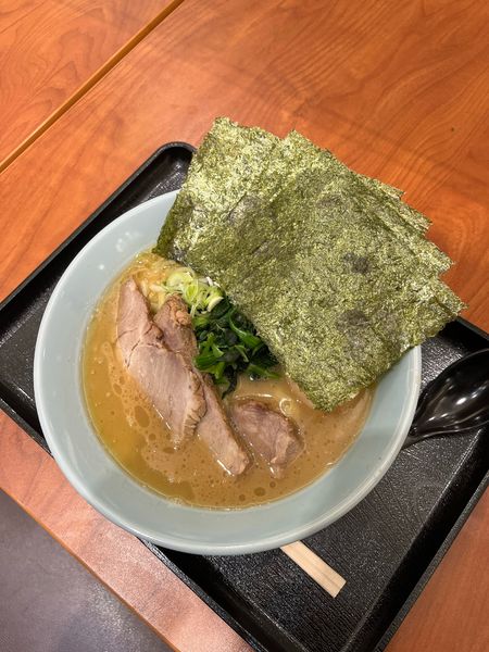 「全部のせラーメン」@正統派横浜家系らーめん 金澤家の写真