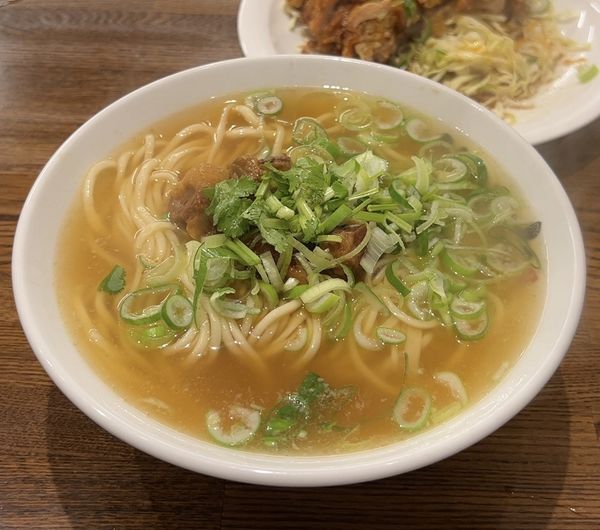「紅焼牛肉麺」@中華料理 味美の写真