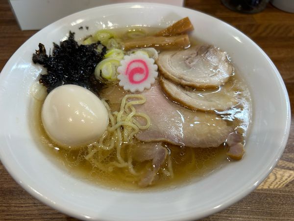 「特製いづるラーメンさらり（醤油）1200円」@ラーメンいづるの写真