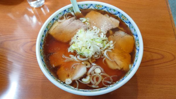 「手打ちチャーシューワンタンメン 970円」@中華そば集来の写真