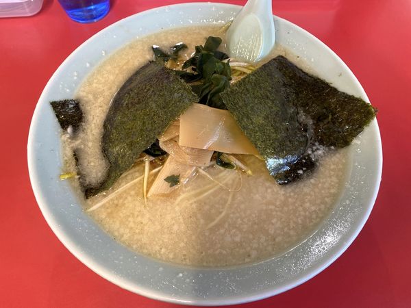 「ネギラーメン 900円 ※麺硬め・アブラ多め」@ラーメンショップ 薮塚店の写真