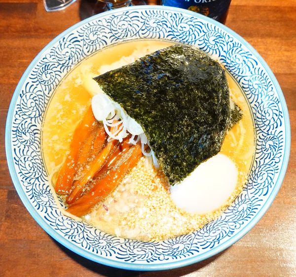 「味玉塩そば＋瓶ビール」@中華そば榮田の写真