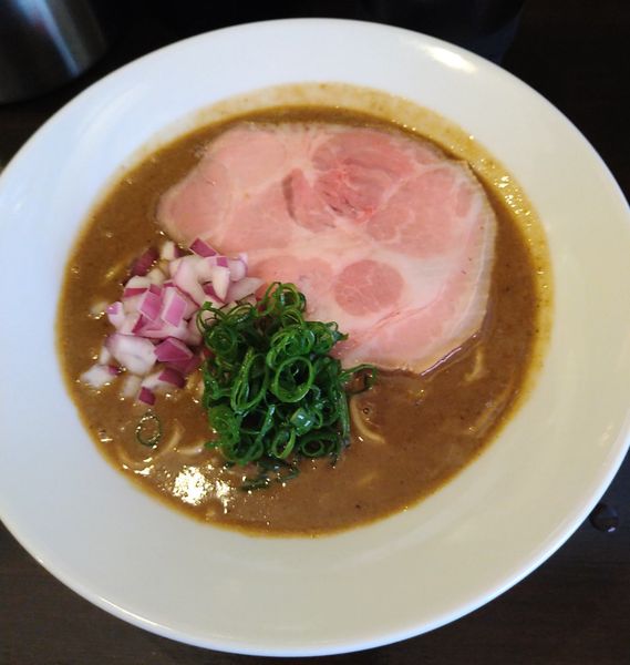 「濃厚煮干しそば」@麺屋 褻ノ日の写真