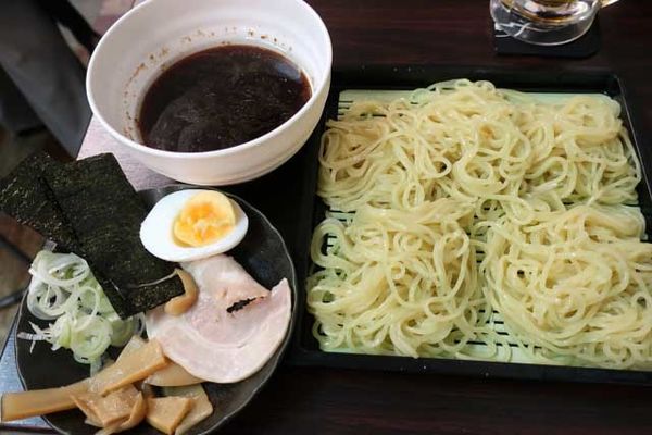 「つけ麺　800円」@食堂居酒屋 ふぁみーるの写真