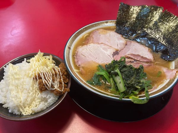 「チャーシューメン中盛(カタメコイメオオメ)¥1110」@家系ラーメン 王道 いしいの写真