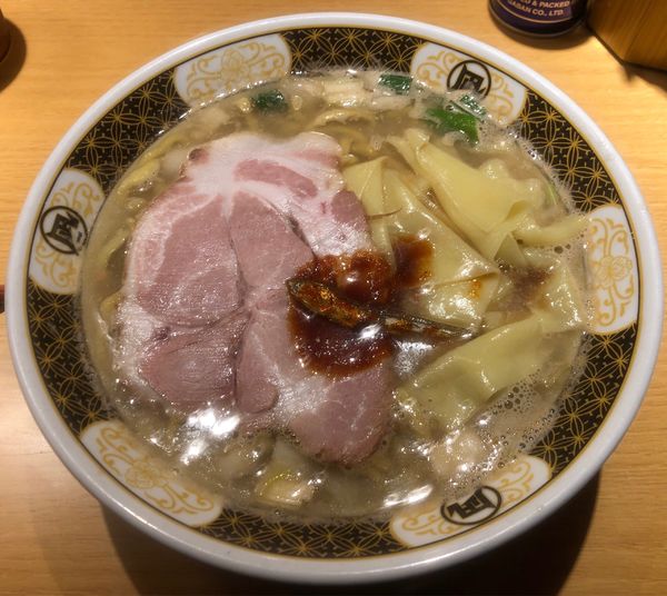 「煮干ラーメン」@すごい煮干ラーメン凪 西新宿7丁目店の写真