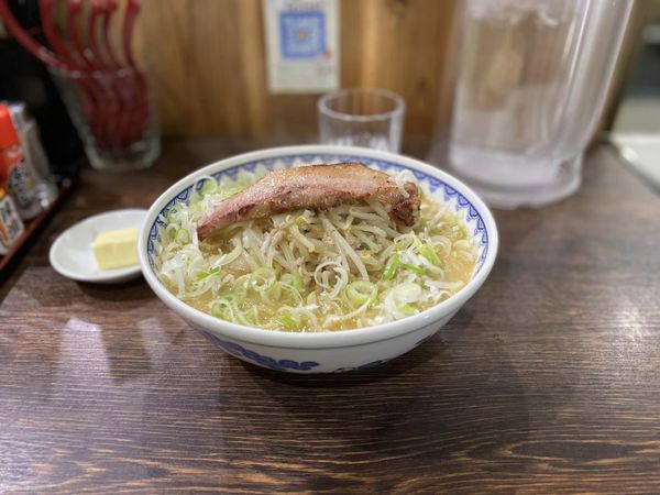 「味噌、無塩バター、ネギ」@味噌ラーメン 雪ぐにの写真