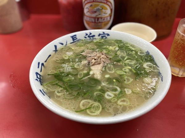 「ラーメン＋ビール」@元祖ラーメン 長浜家の写真