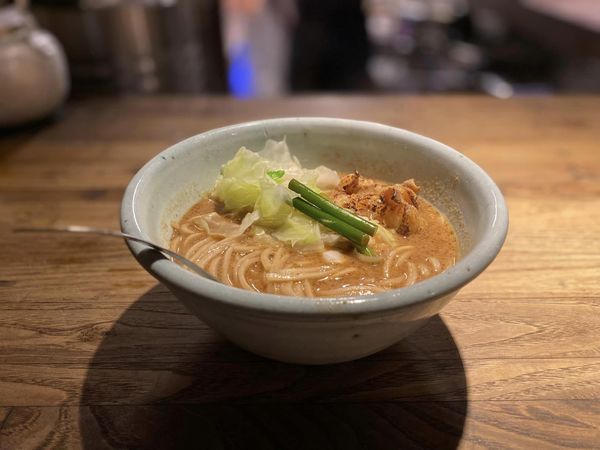 「もつそば」@和醸良麺 すがりの写真