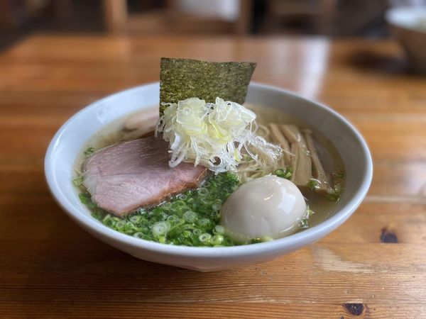 「煮干(塩)、肉1枚、味玉」@喜乃壺の写真