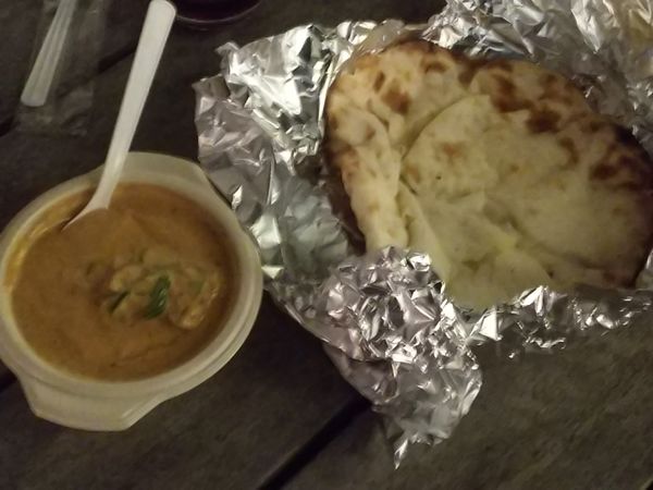 「【テイクアウト】バターチキン（チーズナンセット）1890円」@Sajilo Cafe Lindenの写真