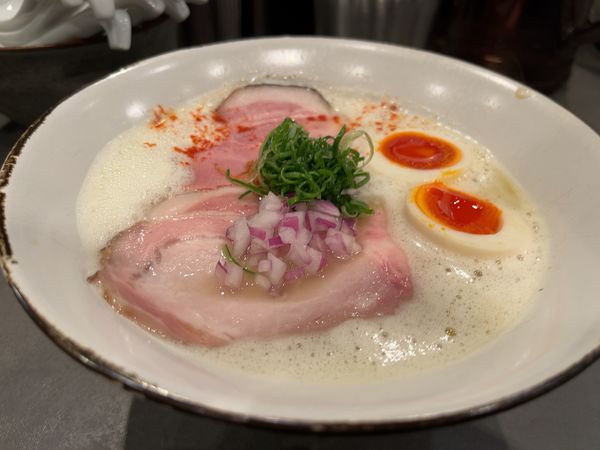 「味玉地鶏白湯らぁ麺」@Ramen Afro Beatsの写真