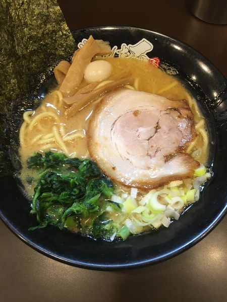「豚骨醤油らーめん(790円)」@ゴル麺。 菊名店の写真