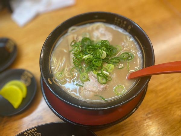 「餃子セット(豚骨ラーメン＋餃子+ライス)」@うま屋ラーメン 天白店の写真