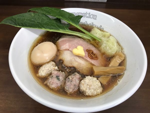 「特製しょうゆらぁめん」@4代目松屋食堂の写真