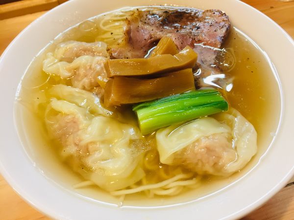「鶏生姜塩わんたん【1000円】」@世田谷中華そば 祖師谷七丁目食堂の写真