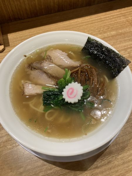 「塩ラーメン850円 ほうれん草100円」@長岡食堂 横浜西口店の写真