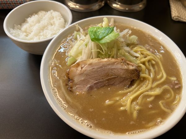 「みそらーめん890円+ごはん90円」@ぼくのみそらーめんの写真