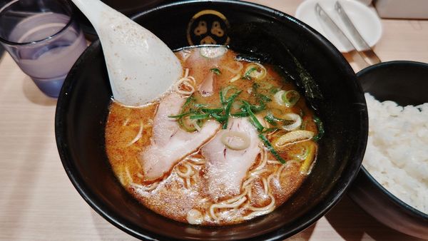 「醤油」@TOKYO 豚骨 BASE MADE by 博多一風堂 ecute品川サウス店の写真