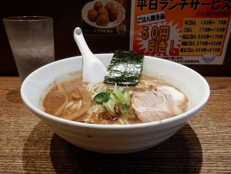 「中華そば（並盛１玉）」@中華そば うめやの写真