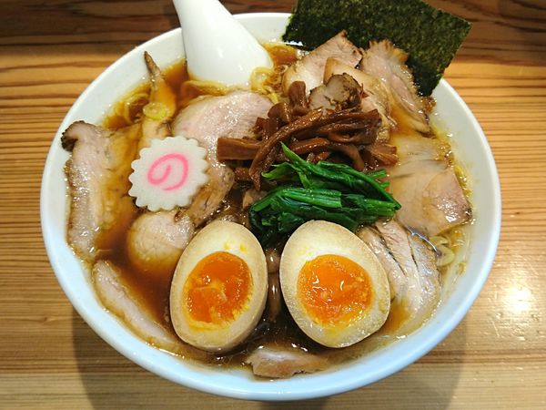 「しょうゆチャーシューメン 、味玉」@オランダ軒の写真