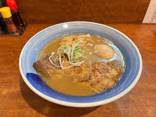 「豚なんこつチャーシュー麺」@ラーメン・まぜそば 麺丸の写真