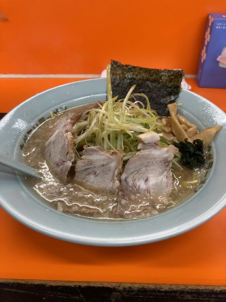 「ネギチャーシューメン　1010円」@ラーメンショップ 三芳町店の写真