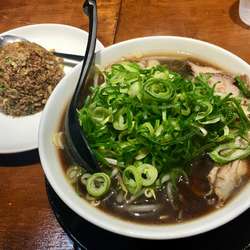 【セットメニュー】中華そば(並)＋焼き飯(小)  1,050円