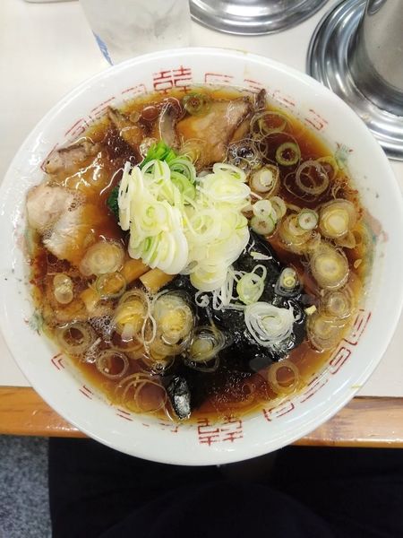 「青島ラーメン　薬味刻みねぎ」@青島食堂 秋葉原店の写真