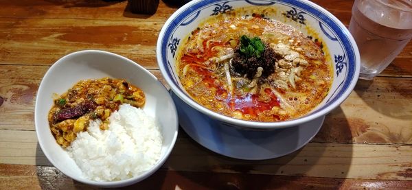 「正宗担々麺小麻婆飯セット」@成都正宗担々麺 つじ田の写真