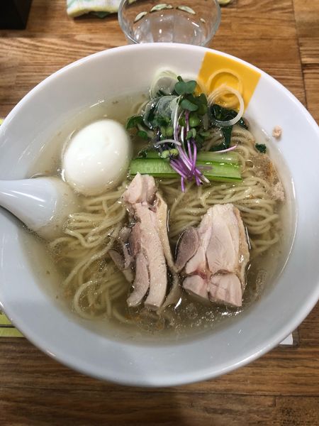 「塩生姜ラーメン味玉入り」@塩生姜らー麺専門店 MANNISH 亀戸店の写真