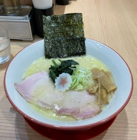 「当店オリジナル　極み鶏白湯そば 850円＋大盛り 100円。」@横濱中華そば 上星商店の写真